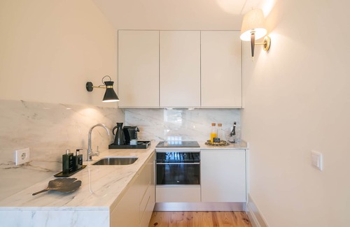 Uniao de Freguesias do Centro Apartment | LEBAZI DOURO - Unlock the Secrets of Douro River in a Magical Home - WIFI AIRCO