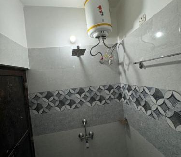 Faizabad Hotel | Leela Palace