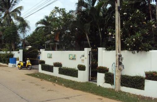 Pranburi Villa | Leelawadee