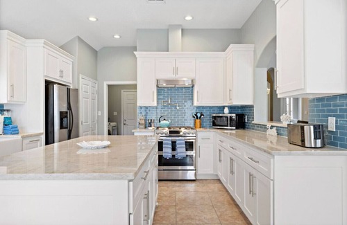 Clear Lake Shores House | Leeward - Baybreeze Grove