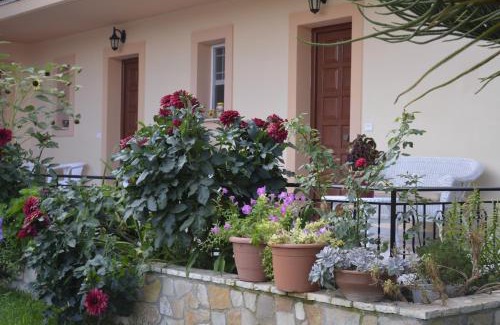 Lakithra Apartment | Lefki Studios