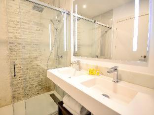 Santa Cruz Hotel | Legado Alcazar Hotel