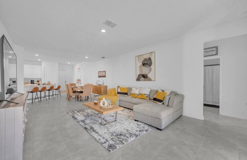 Winter Haven Apartment | LegoRetreat- Game Room/Legoland/Peppa Pig/Dinning