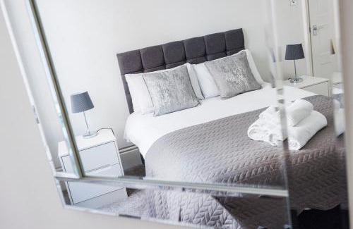 London City Centre Apartment | Leicester Square Apartment
