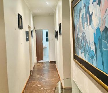 Parow House | Leisure Lodges Middle Room