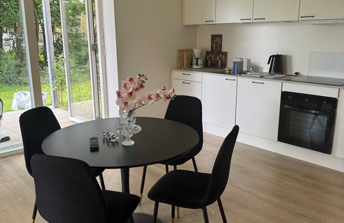 Taulov Condo | Lejelighed tæt på Motorvejen