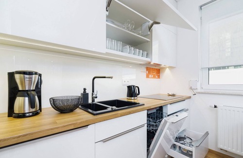 Czyzyny Apartment | Lema 15C | Remote Work Apartment | Parking