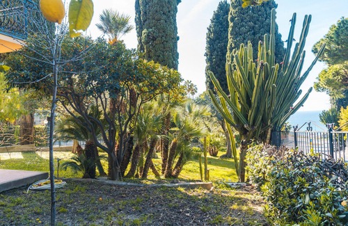 Bordighera Apartment | Lemon Apartment with Garden and Sea View by Wonderful Italy