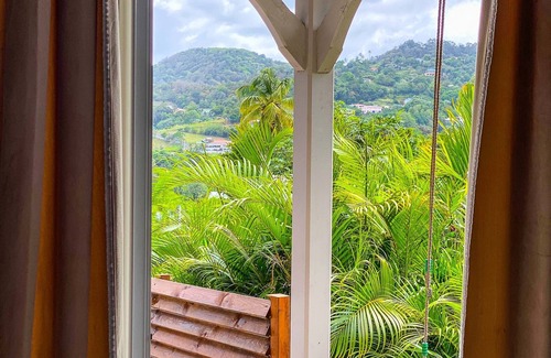 Riviere-Pilote House | LEMON BUNGALOW