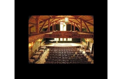 Denmark Cottage | Lemon Drop CottagenEnjoy "Vacationland" in our cozy cottage. Dog Friendly!