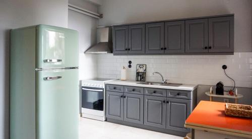 Argos Apartment | Lemon Garden Studio