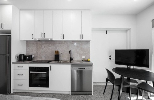Glenelg South Apartment | "Lemon & Salt" Studio Glenelg