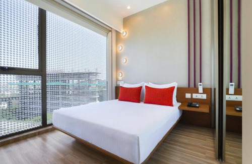 Kismat Nagar Hotel | Lemon Tree Hotel, Kalina, Mumbai