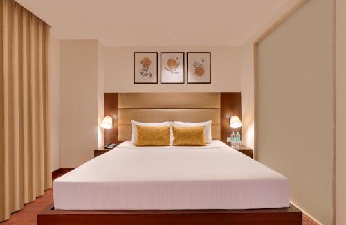 Noida Hotel | Lemon Tree Hotel, Noida