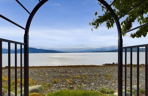 Juneau Villa | Lena Beach Villa – Luxury Oceanfront Escape