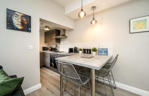 Georgian Quarter Apartment | Lennon's Place Sleeping 5 Guests