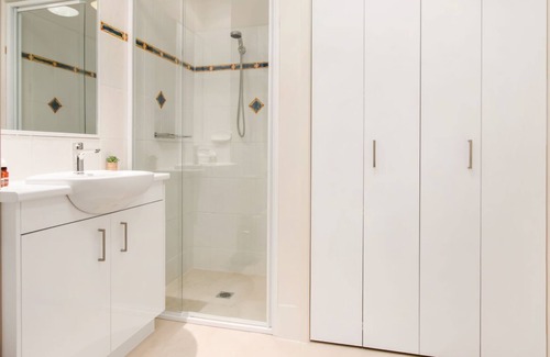 North Creek Apartment | Lennox Beach Resort 2 Bedroom Oceanic Apartment