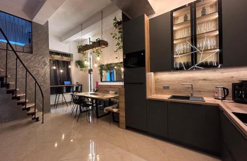 Old Town Apartment | LEO Apartment Suite & Private SPA Zone - Old City