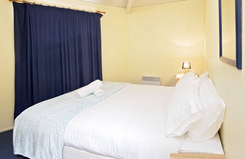 Jindabyne Cottage | Leo's Cottage - Pet Friendly