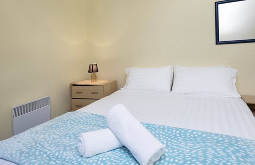 Jindabyne Cottage | Leo's Cottage - Pet Friendly
