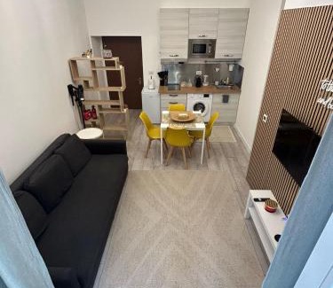 Vatican Apartment | Leonidas house 2