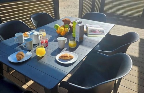 Looe Cabin | Lerryn Lodge with outdoor bath (2 bedroom)