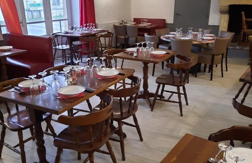 Chenay Hotel | Les 3 Pigeons