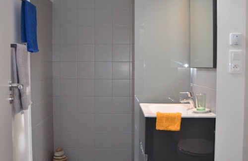 Ploneour-Lanvern House | ' Les Agapanthes ' - In the heart of the Bigouden country