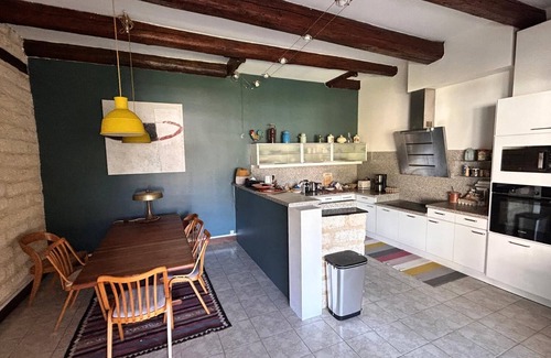 Sete House | Les AMANDIERS charming house between sea and pond