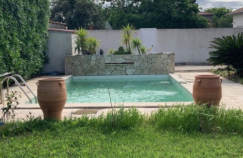 Sete House | Les AMANDIERS charming house between sea and pond