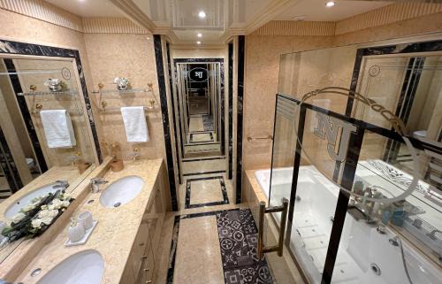 16th Arrondissement House | Les Amoureux de Paris