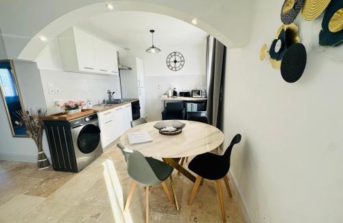 Saint-Laurent-d'Aigouze Apartment | Les Appartements du Mas - Aventurine