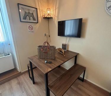 Cognac Hotel | Les Apparts du Valois, Cognac Centre