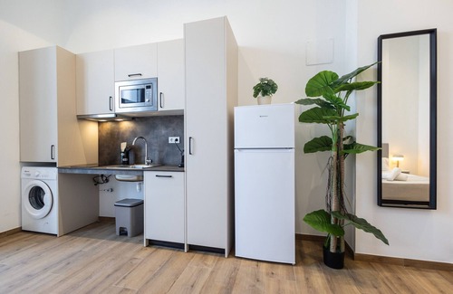 Montolivet Apartment | Les Arts Plaza B by Concept Flats