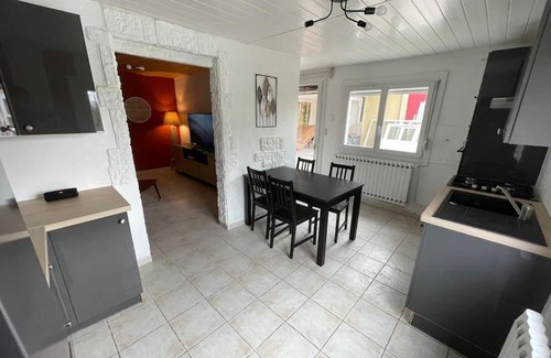 Couvrot House | Les berges du canal, maison avec Jacuzzi