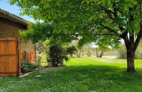 Cartelegue House | LES BOHEMIELLES 4* Cottage MARTIN