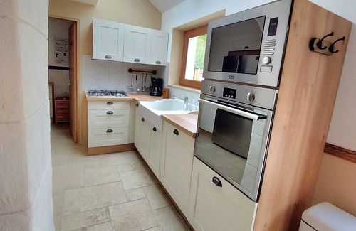 Lacres House | Les Boutons d'Or - Charming gîte, 2 bedrooms, sleeps 7 with large terrace