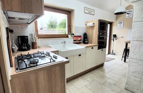 Lacres House | Les Boutons d'Or - Charming gîte, 2 bedrooms, sleeps 7 with large terrace