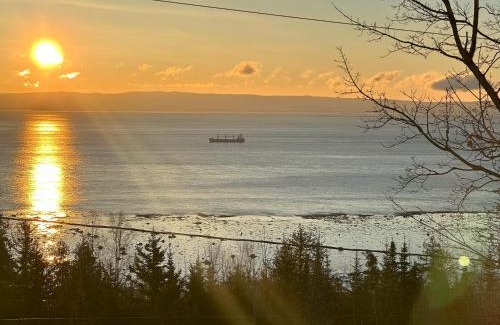 Petite-Riviere-Saint-Francois Ski Chalet | Les havres du Massif AUB-150