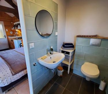 Rouffignac-Saint-Cernin-de-Reilhac Apartment | Les Cabanes de Rouffignac