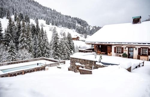 La Clusaz Hotel | Les Chalets de la Serraz
