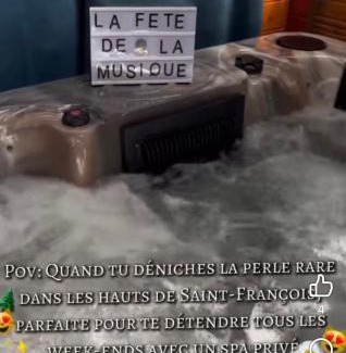Saint-Denis House | Les chalets de Marie - Jacuzzi SPA Privatif sans vis à vis , vue mer