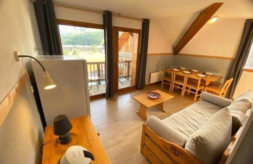 Saint-Etienne-en-Devoluy Apartment | Les Chalets De Superd Bleuet - APPARTEMENT 4 PIECES 8 PERSONNES EXPO SUD MAE-8824