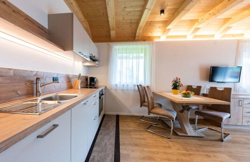 Longiaru House | Les Cialdires Comfortable holiday residence