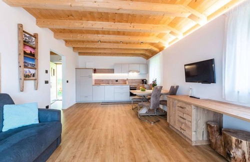 Longiaru House | Les Cialdires Comfortable holiday residence