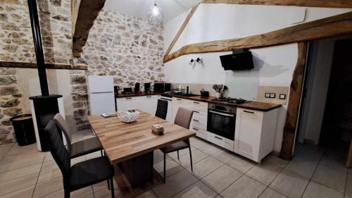 Adilly House | Les Coccinelles