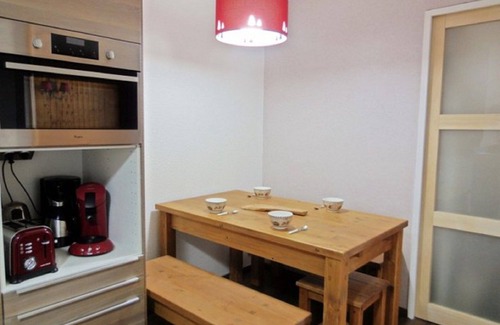 Bellentre Apartment | Les Coches/Plagne Tarentaise resort center comfortable apartment 4/5 people