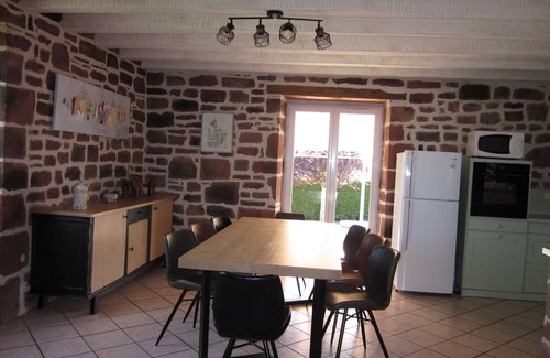 Lagleygeolle House | Les Collines Rouges, private heated swimming pool, close to many tourist attractions