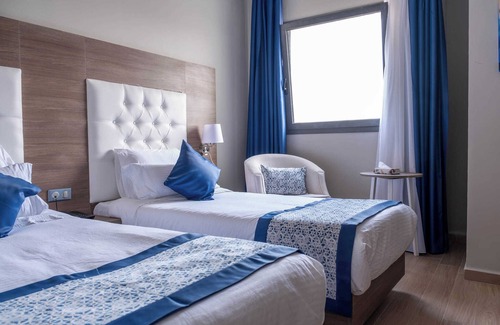 Algiers Hotel | Les Deux B Salsabil