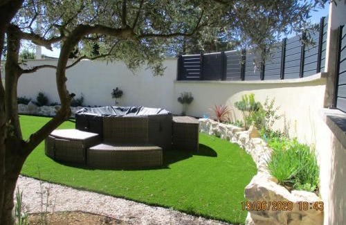 Quissac House | Les Gîtes de l'Arbousier